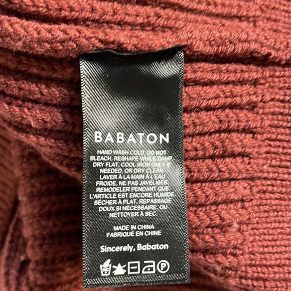 Aritzia Babaton sweater. Size medium. Oversized, burgundy colour - Picture 4 of 4